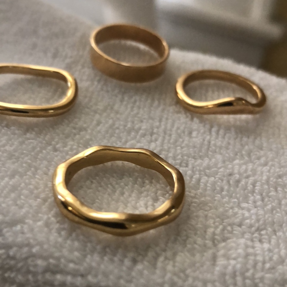 Gold look rings 3 are from & Other Stories  like new worn once or twice FUN LOOK - Picture 3 of 5